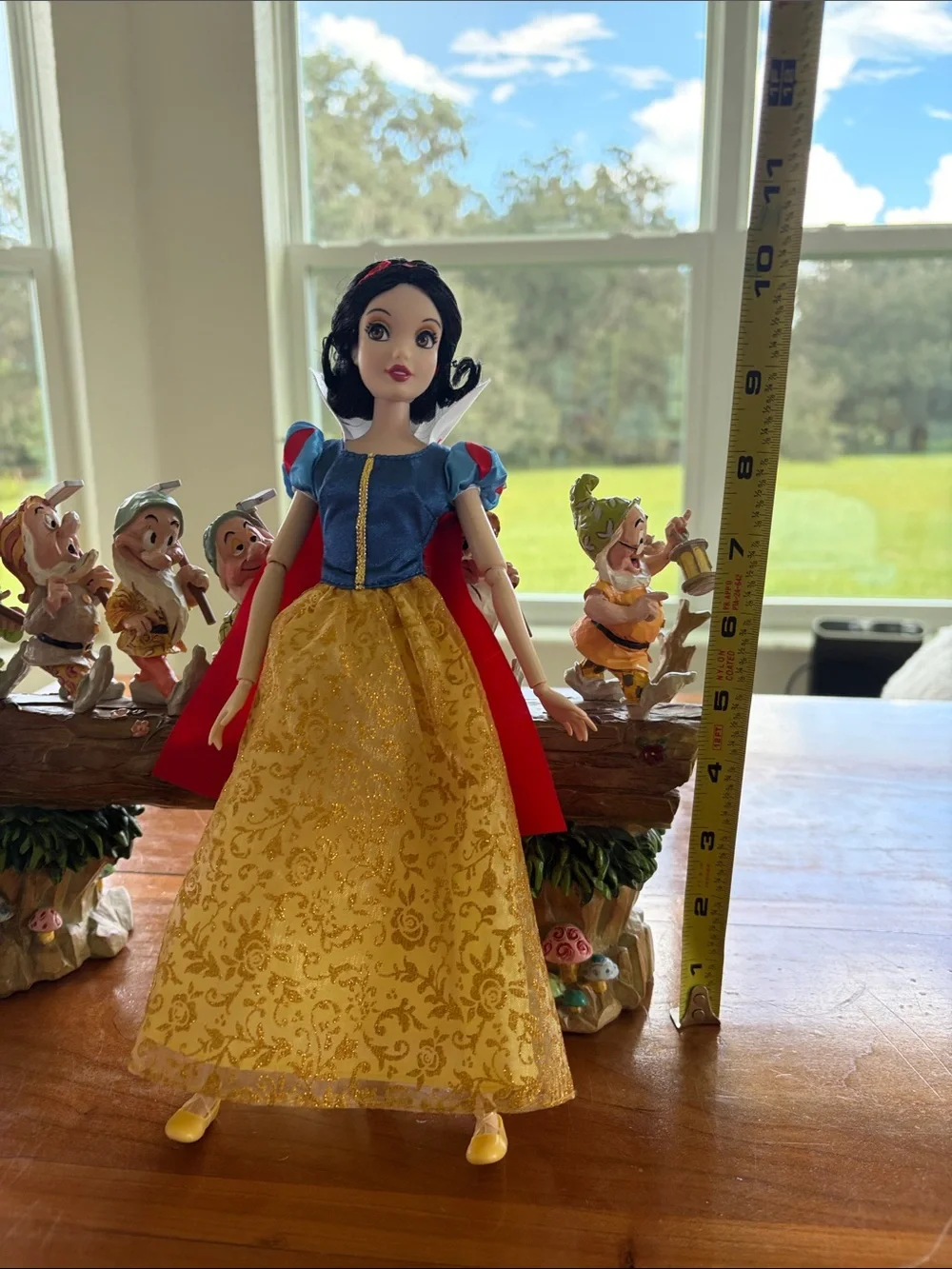 Disney Showcase Coll. ENSECO Seven Dwarfs w/ SW DOLL